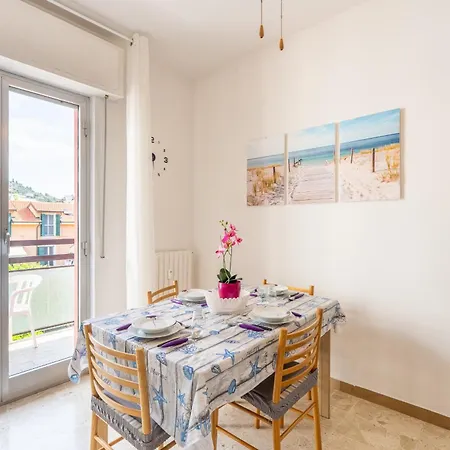 Free Wi-fi A 100m Dal Mare Apartment Pietra Ligure